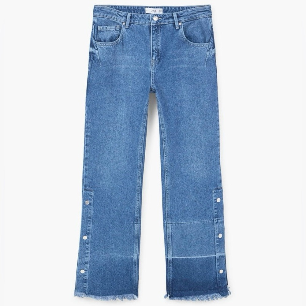Like New‼️Mango Flare Snap Button Jeans – Size US 6 / W28”, 100% Cotton
